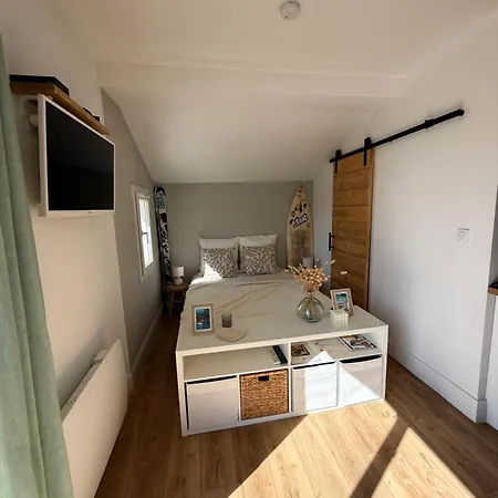 L'anse Blanche Apartment *